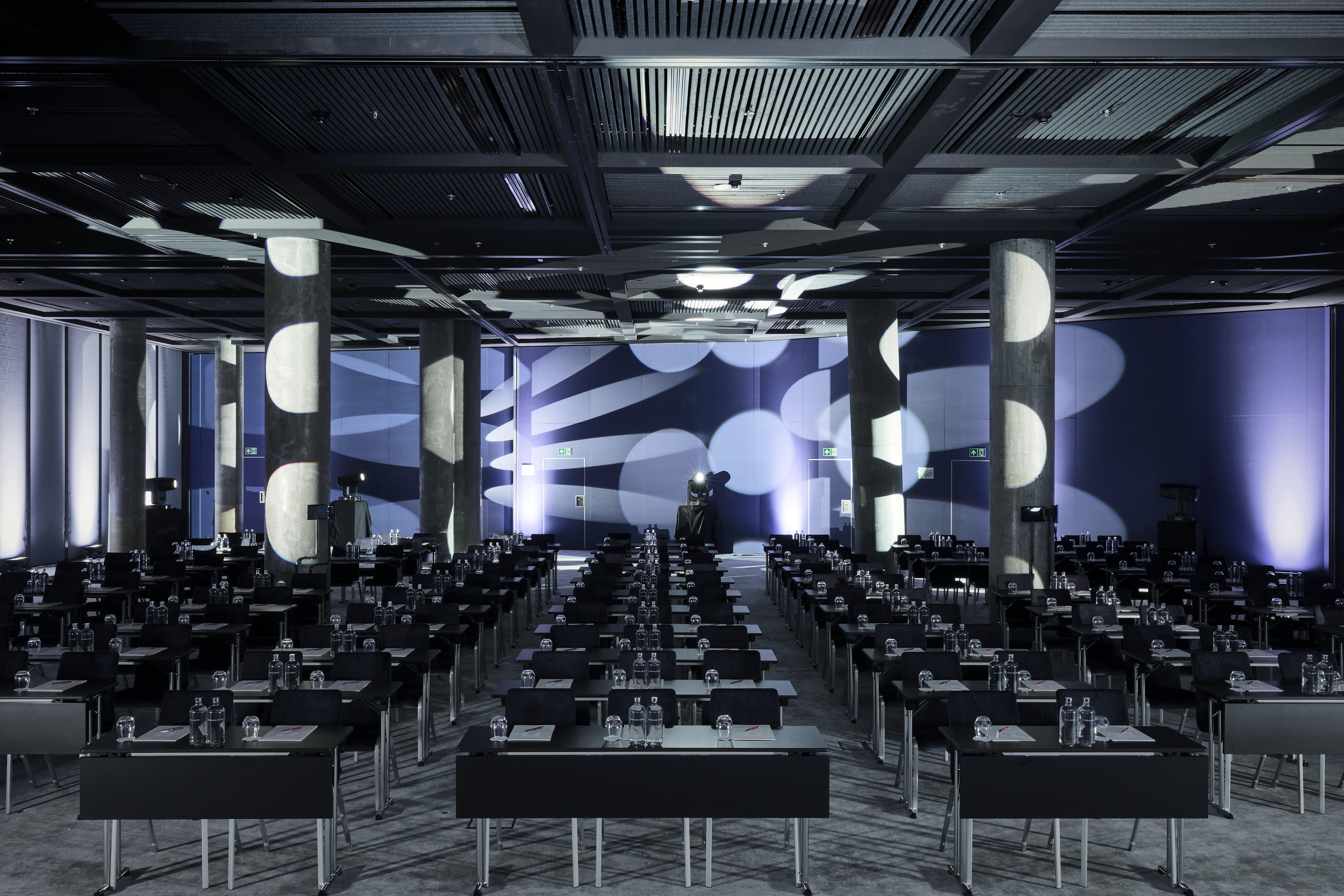 Crowne Plaza - - The Hub By Ihg Hotel 4*
