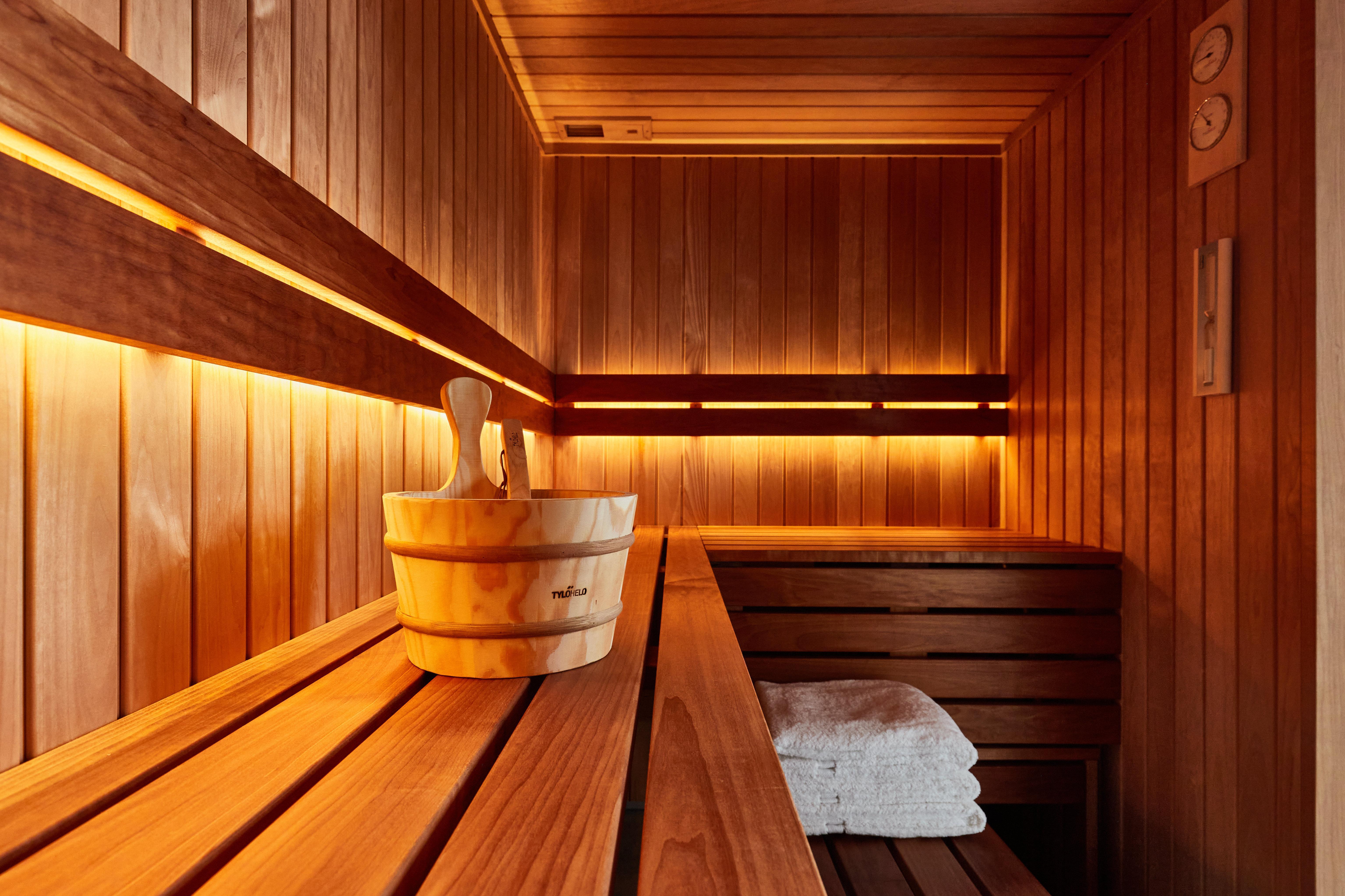 Crowne Plaza - - The Hub By Ihg